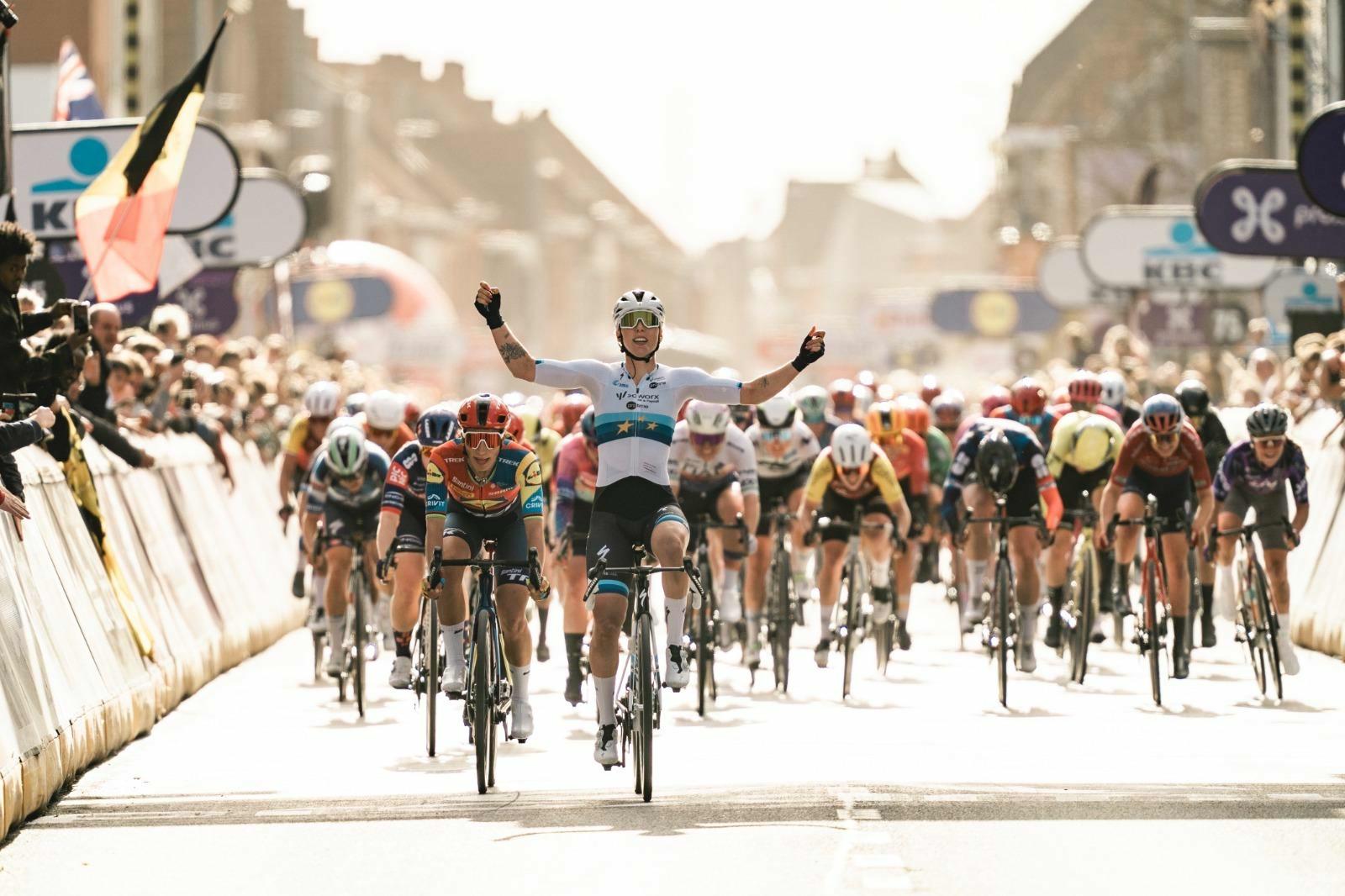 Powerful Wiebes sprints to second consecutive victory