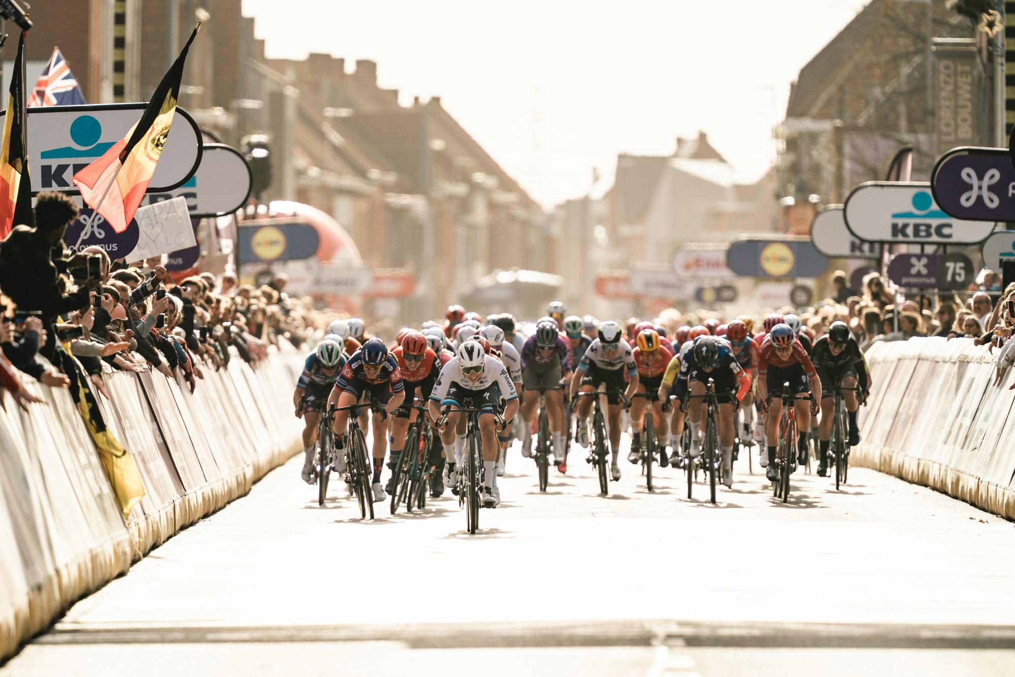 Breken Lorena Wiebes en Mads Pedersen het record?