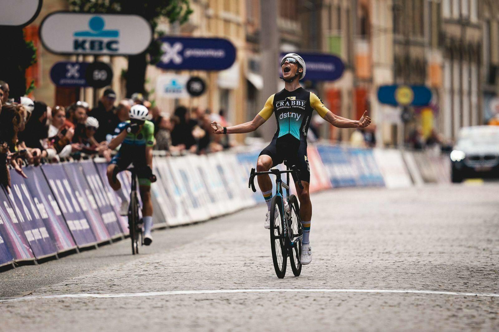 Peers sprints to victory in Katjeskoers